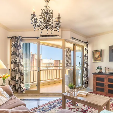 Dona Sofia Apartment *